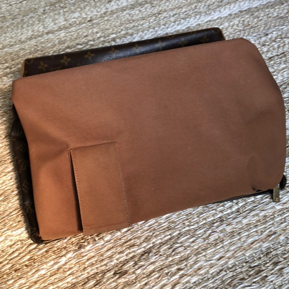 Louis Vuitton Cabas Mezzo Bag - Picture 5 of 13